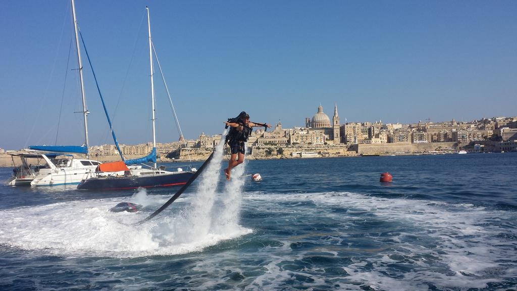 Boat Ms Cutty Jean Hotel Sliema Buitenkant foto