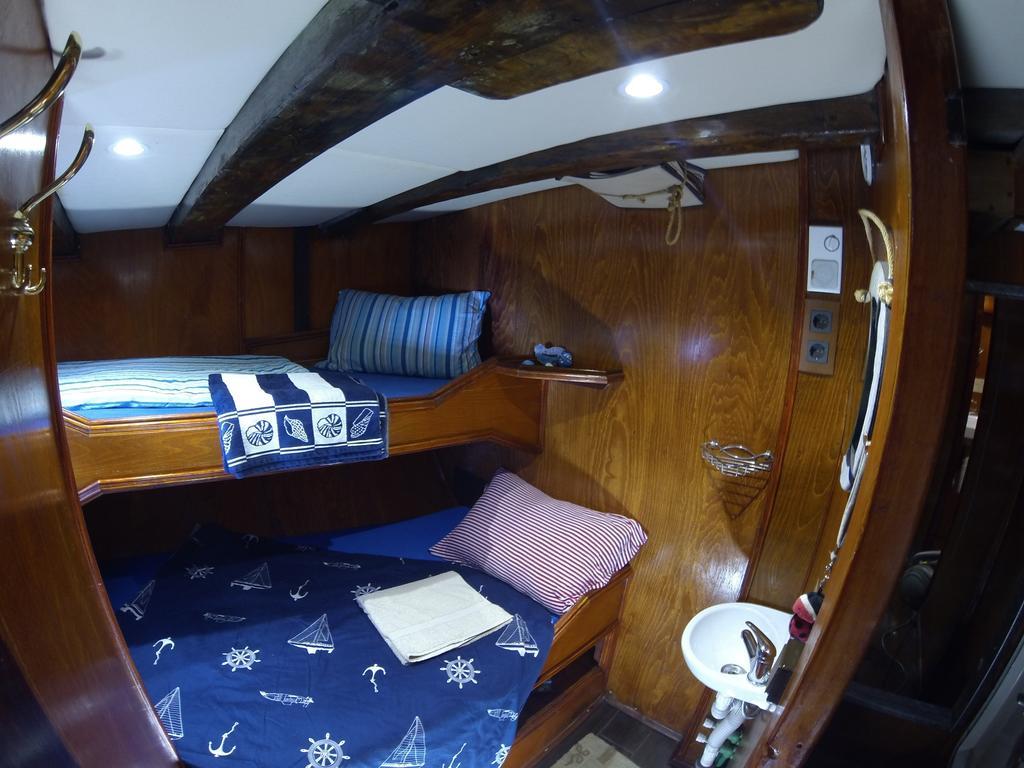 Boat Ms Cutty Jean Hotel Sliema Kamer foto