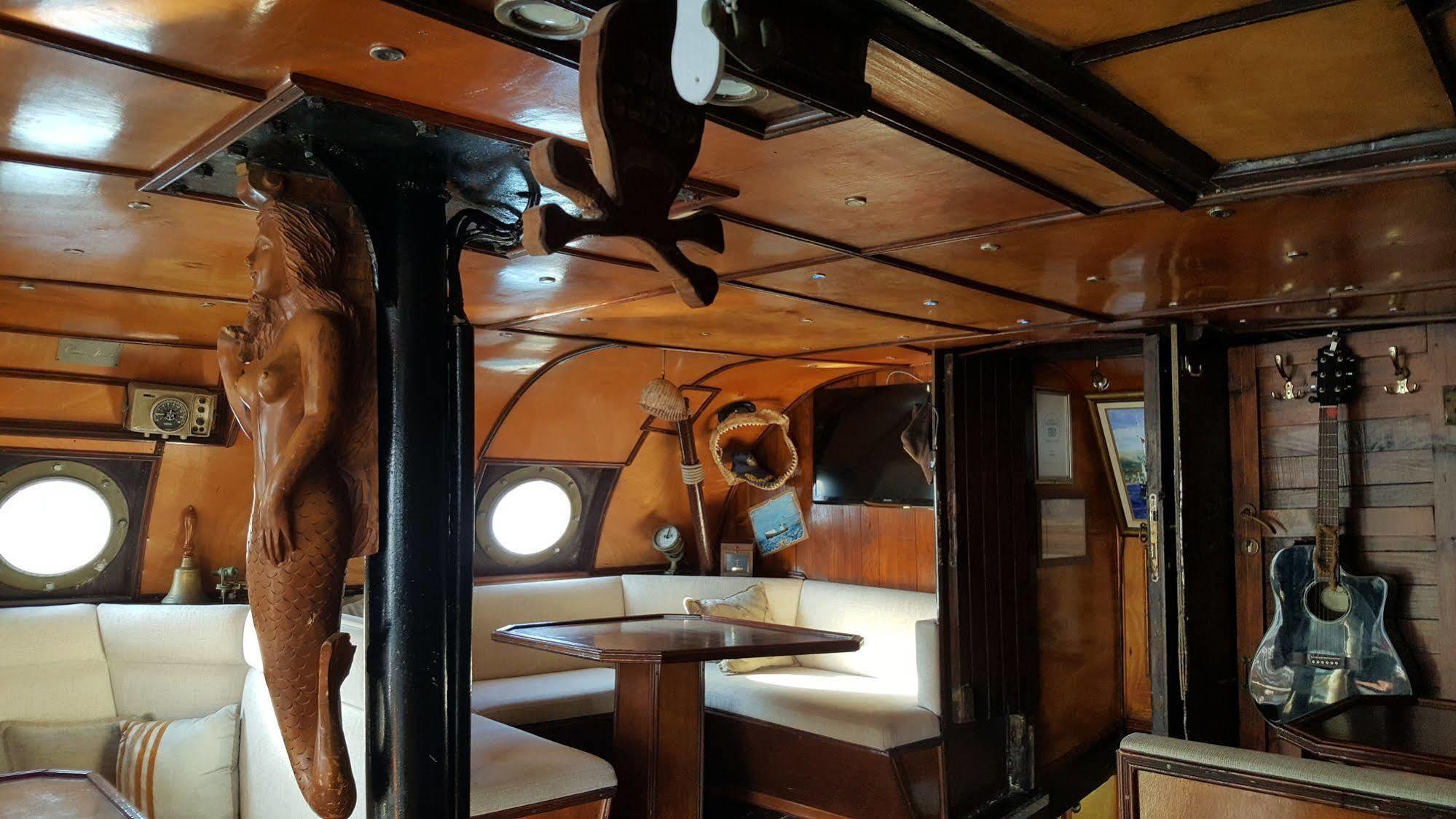 Boat Ms Cutty Jean Hotel Sliema Buitenkant foto