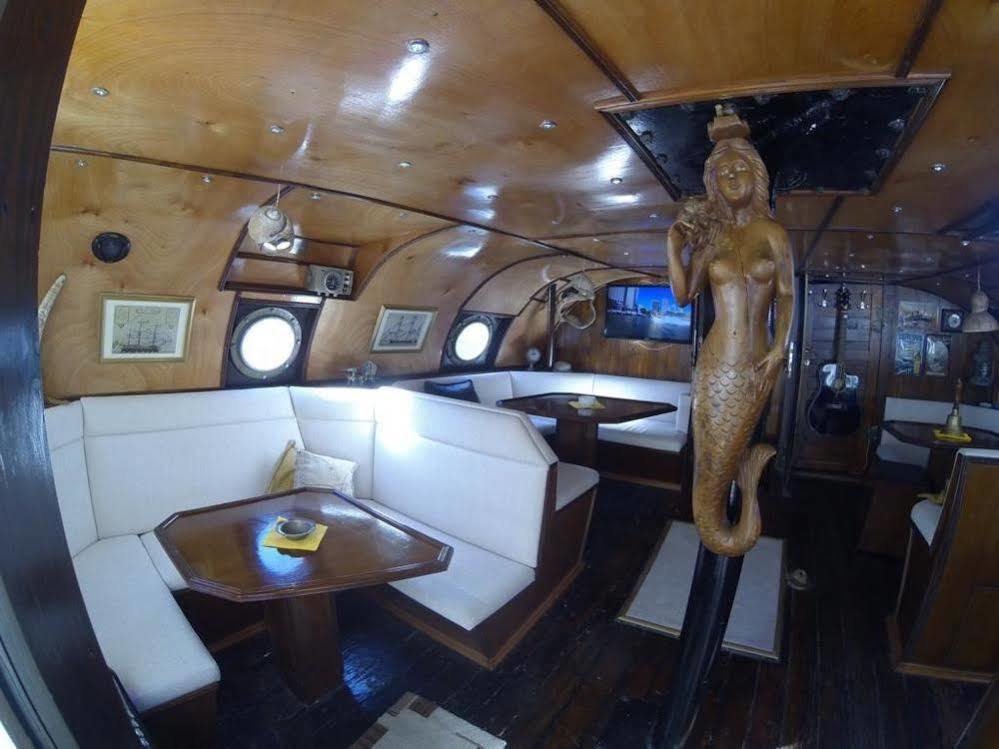 Boat Ms Cutty Jean Hotel Sliema Buitenkant foto